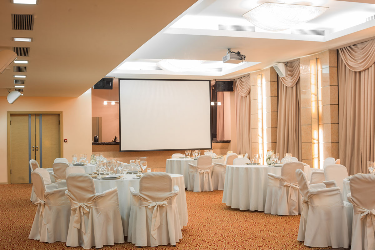 Зал приемов Добролюбофф — Торжественный зал, фото банкетного зала