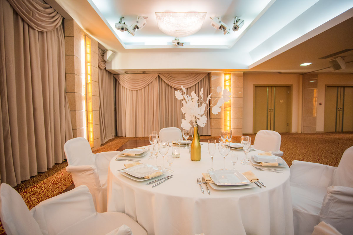 Торжественный зал — Зал приемов Добролюбофф