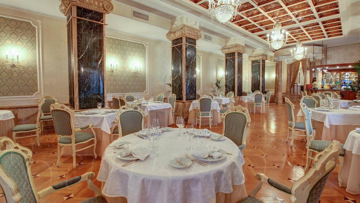 Ресторан Riviere / Ривьера — Основной зал, фото банкетного зала