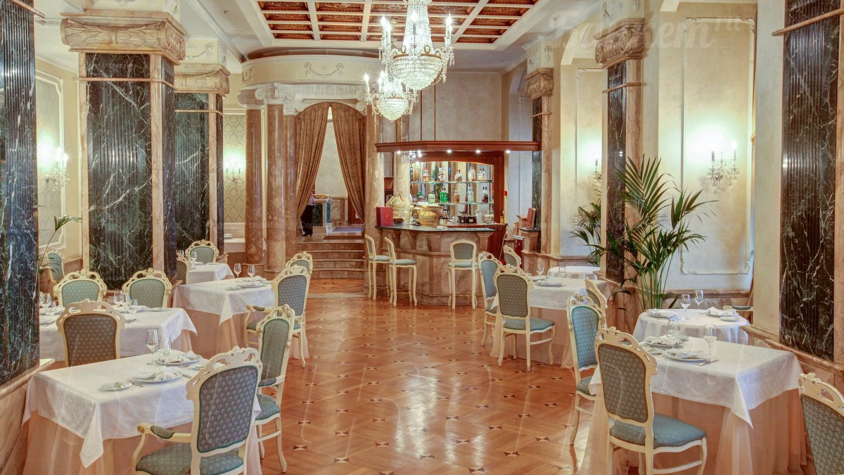 Основной зал — Ресторан Riviere / Ривьера