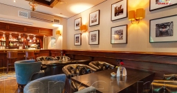 Каминный зал — подробнее о зале