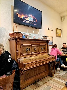 Зал — Al33 Пиццерия