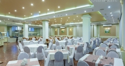 Ресторан Кутузов Ресторан Кутузов — интерьер зала