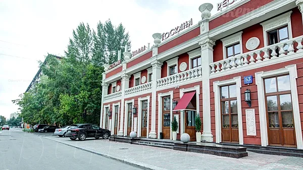 Ресторан Вилла Тоскана - закрыт, Основной зал 1-й этаж — фото