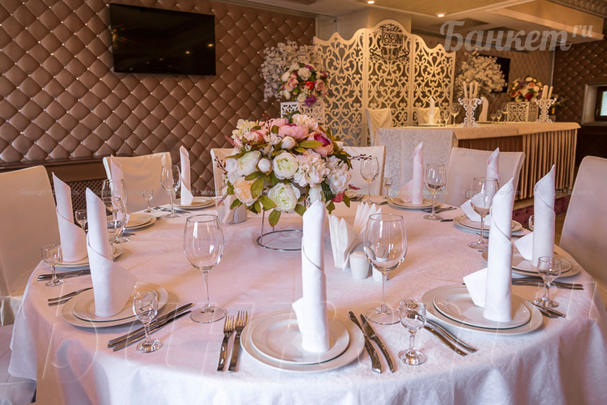 Банкетный зал 2 этаж — фото 13