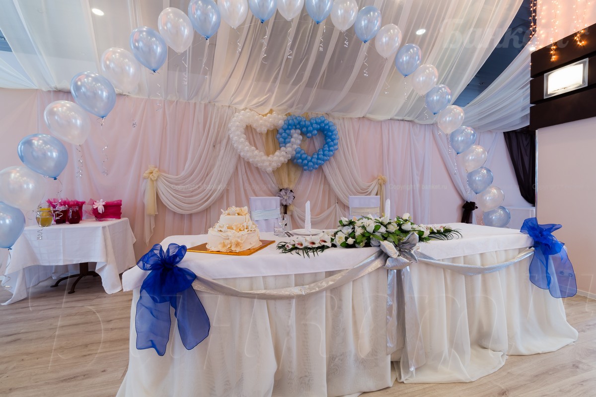 Большой зал — Банкет Двор