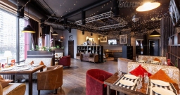 Основной зал — интерьер зала