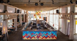 Заварка терраса — интерьер зала