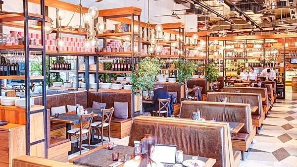 Малый зал — Black Market Cafe, Москва