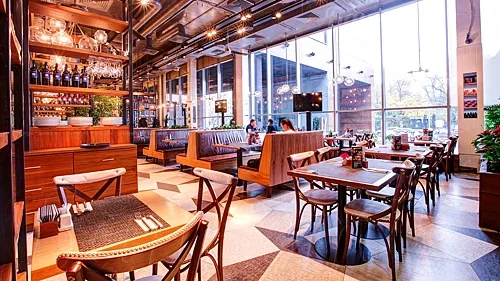 Малый зал — Black Market Cafe, Москва