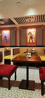 Зал — Curry India