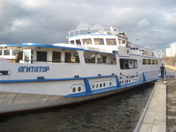 Агитатор теплоход-ресторан — ресторан, фото банкетного зала