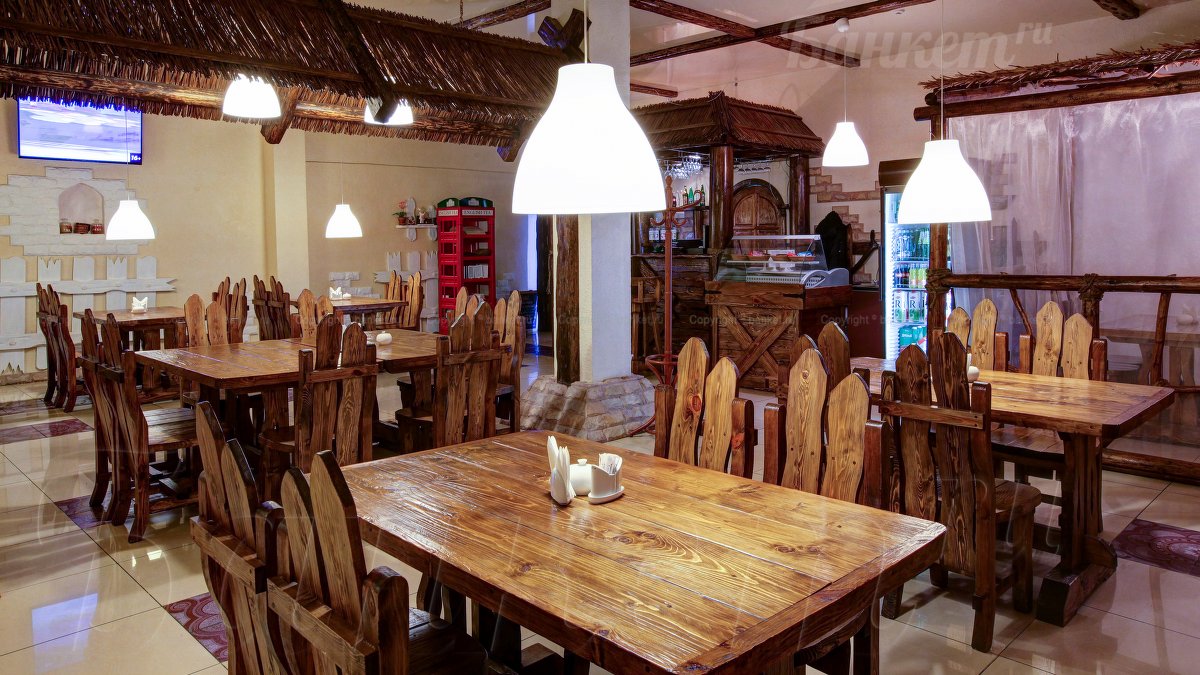 Основной зал  — Ресторан в Гольф - Клубе