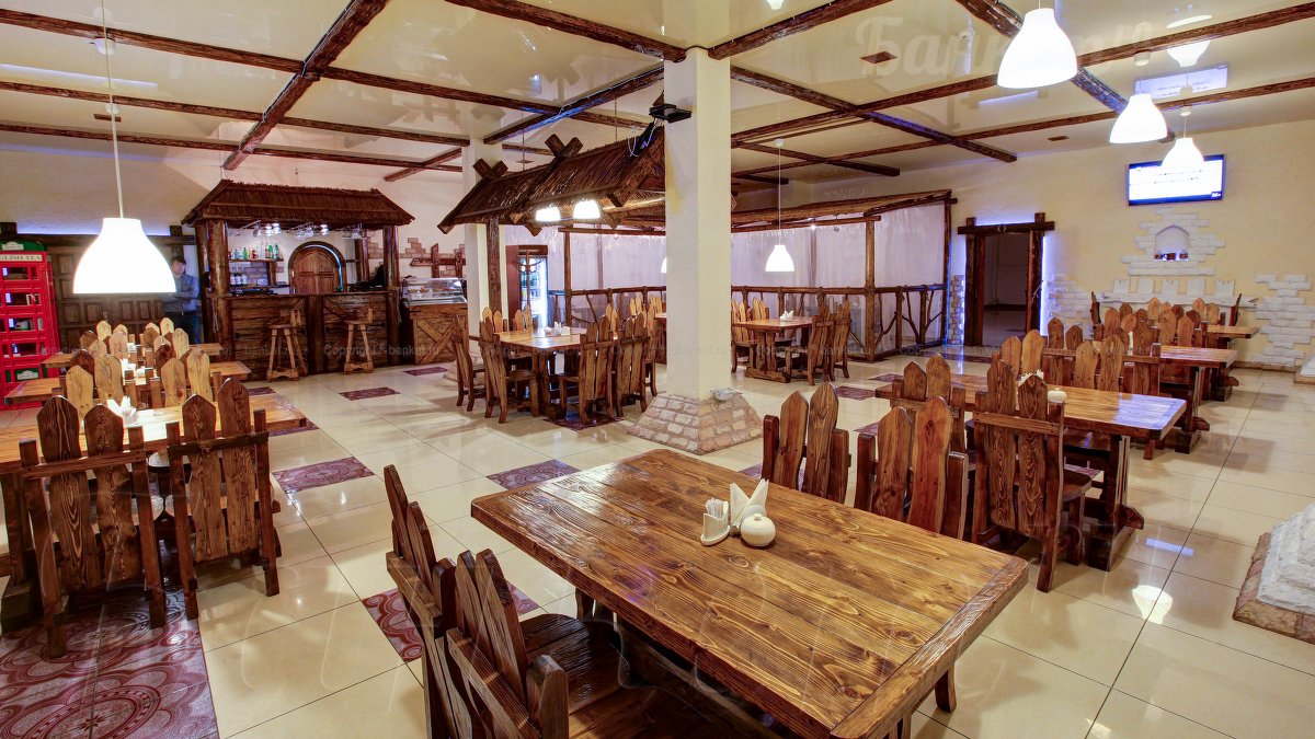 Основной зал  — Ресторан в Гольф - Клубе