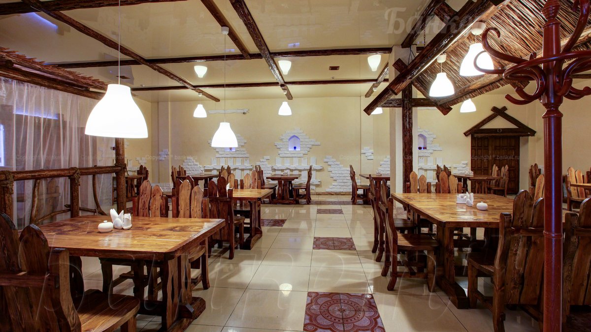 Основной зал  — Ресторан в Гольф - Клубе