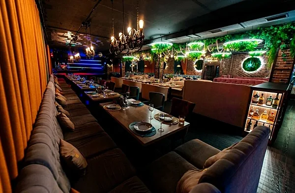 Артист, Зал — фото