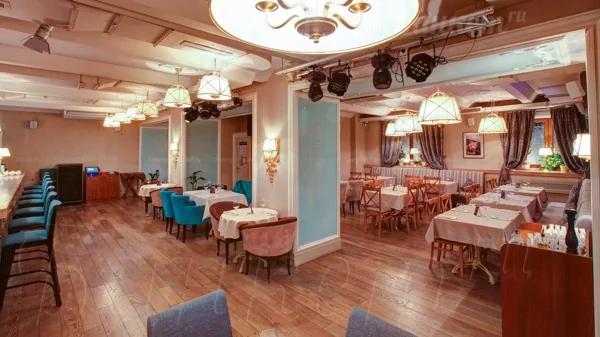 Основной зал