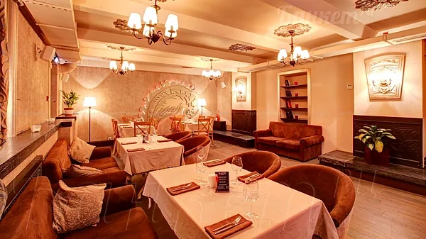 Малый зал — Cafe Majesto, Москва