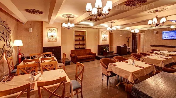 Малый зал — Cafe Majesto, Москва