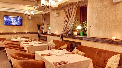 Малый зал — Cafe Majesto, Москва