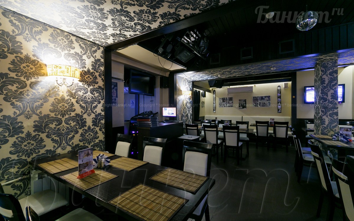 Основной зал — Кафе -караоке Антракт