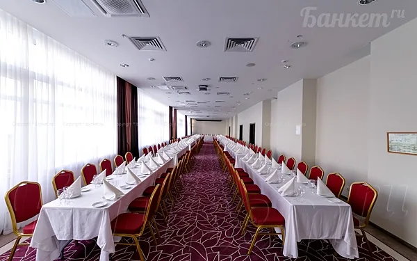 Петровский 1+2 — Отель Интурист Коломенское, Москва