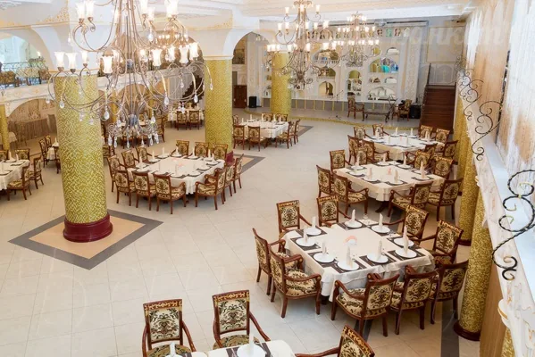 Основной зал