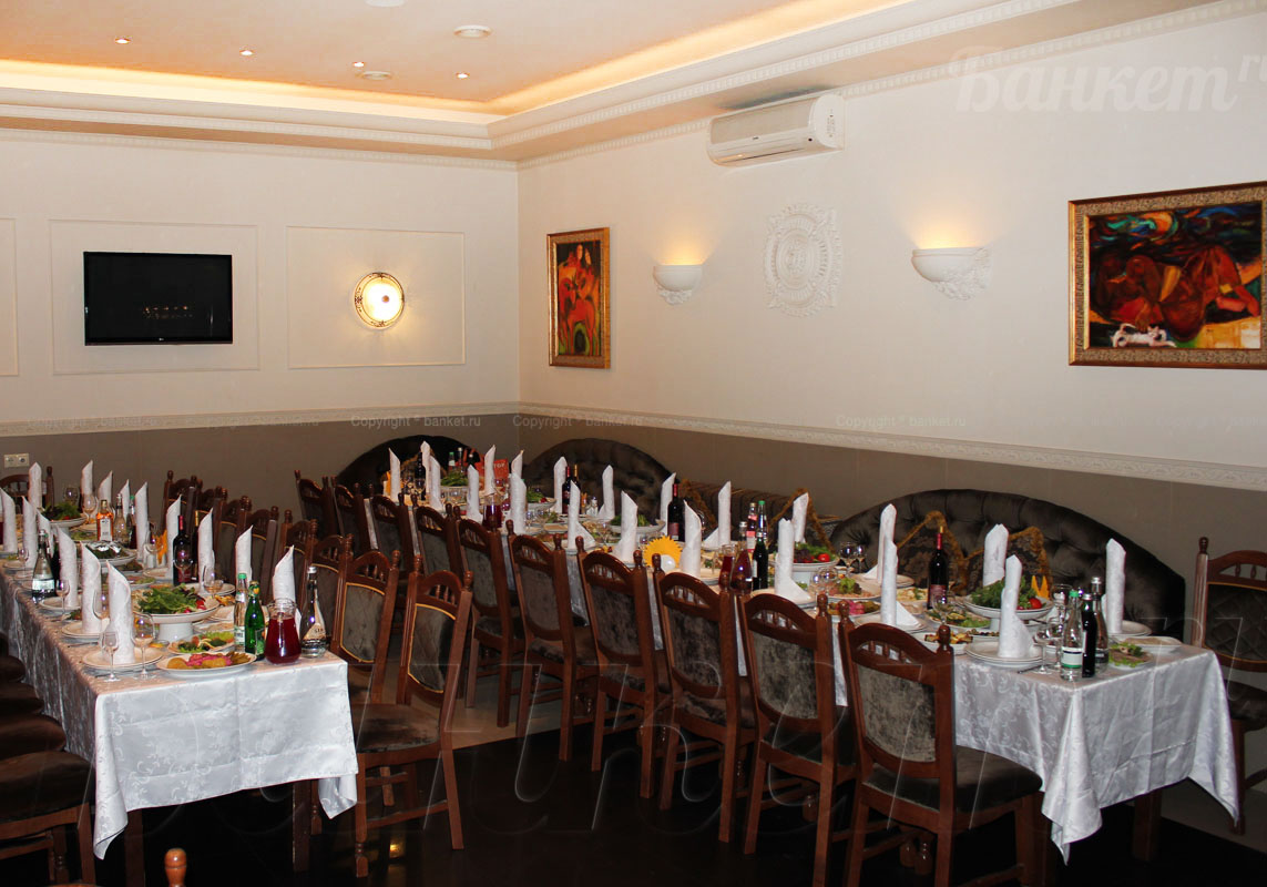 Основной зал — Ресторан Золотой Фундук