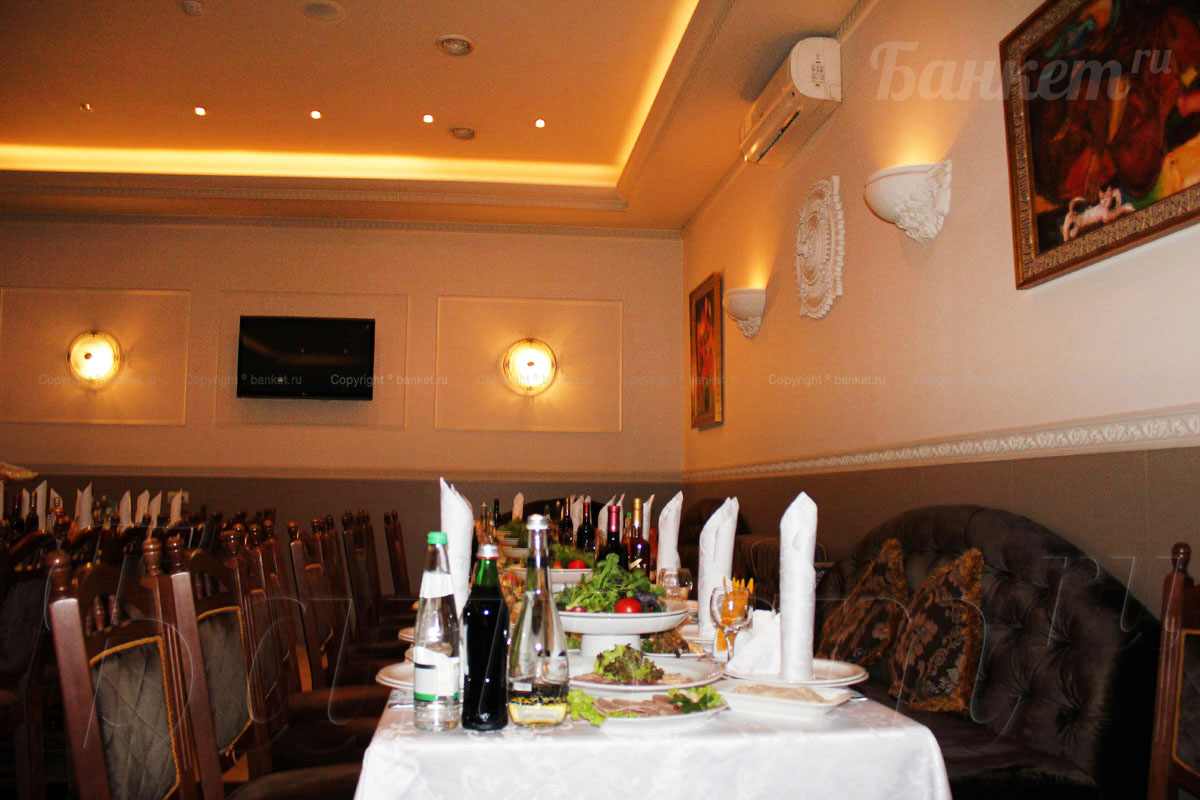 Основной зал — Ресторан Золотой Фундук