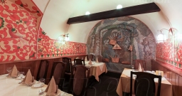 Гжель — интерьер зала