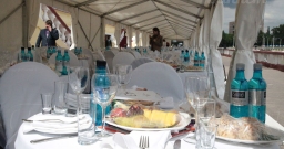 Шатер — интерьер зала