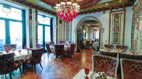 Каминный зал — подробнее о зале