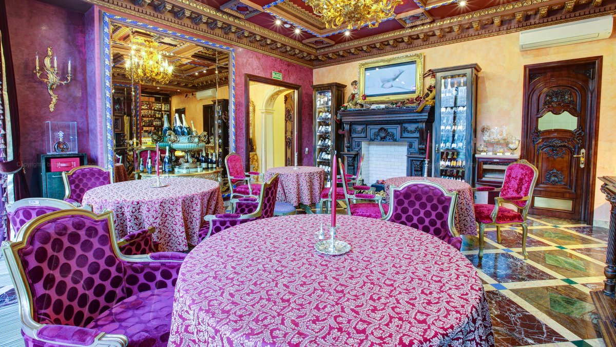 Малый зал — Ресторан Шампань / Champagne