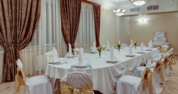 Ресторан ВАГОНЪ Ресторан ВАГОНЪ — интерьер зала