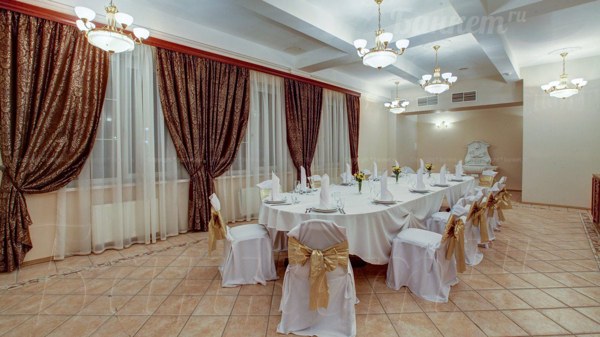 Зал Diamond club Зал Diamond club — интерьер зала