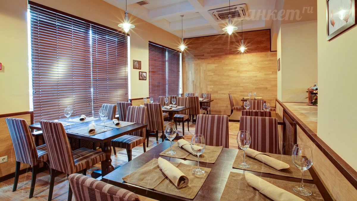 Зона бара — Ресторан Vino & мясо