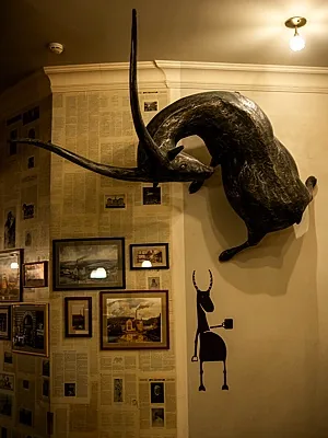 Козловица, Зал — фото
