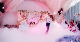 Шатер Граф Орлов Шатер Граф Орлов — интерьер зала