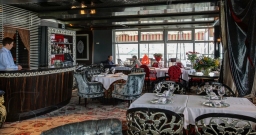 Верхний зал  — подробнее о зале