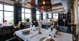 Нижний зал — подробнее о зале