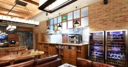 Основной зал