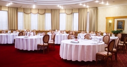 Основной зал