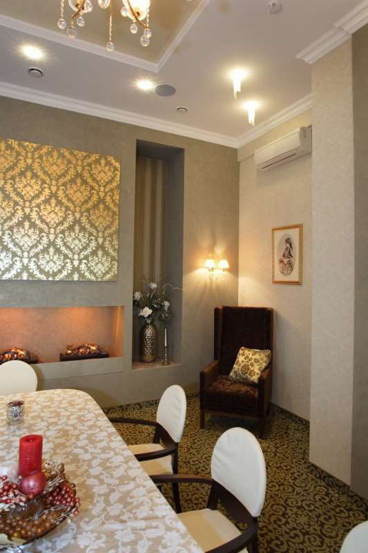 Каминный зал — Ресторан Эсмеральда