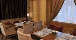 Основной зал