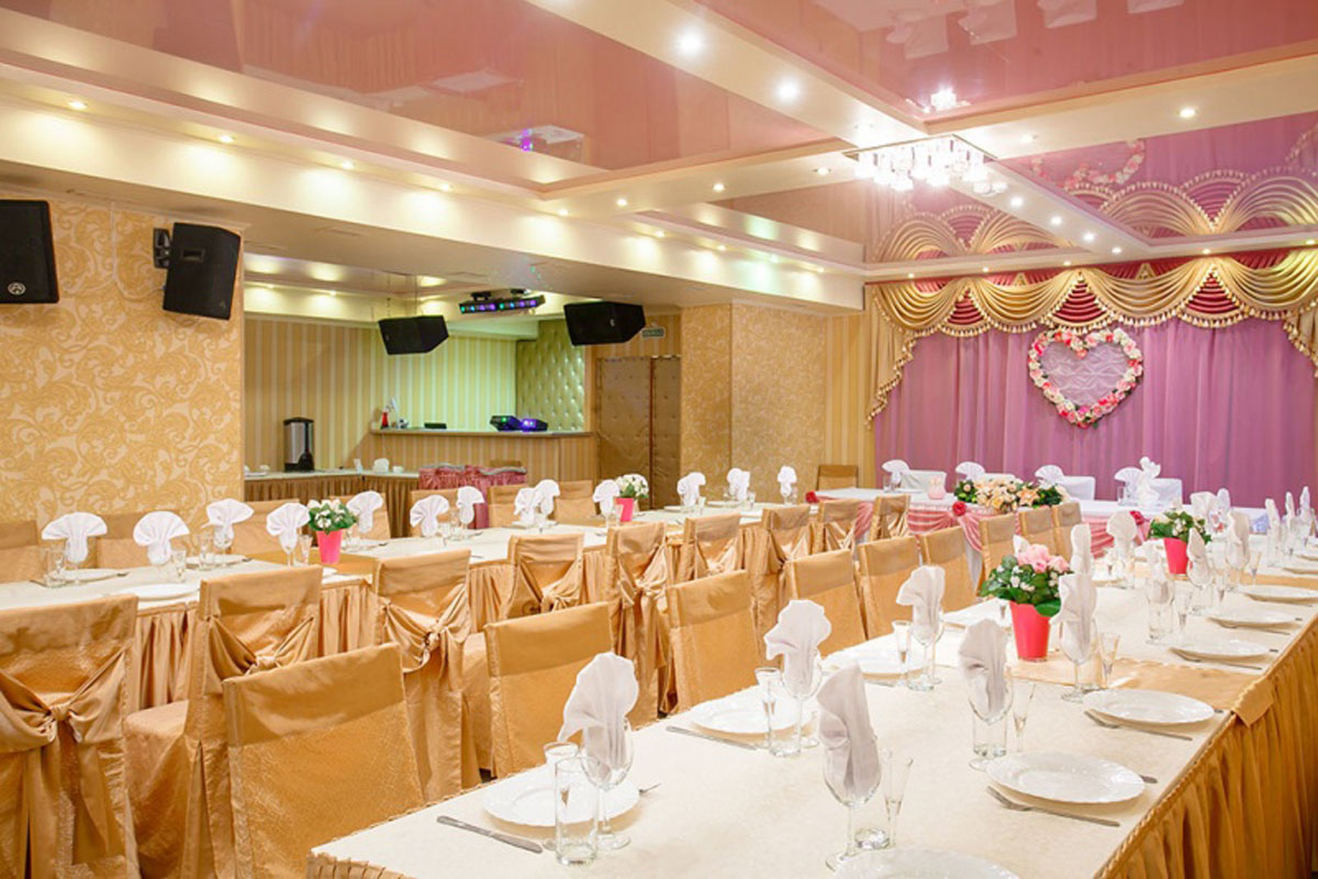 Основной зал — Белая роза