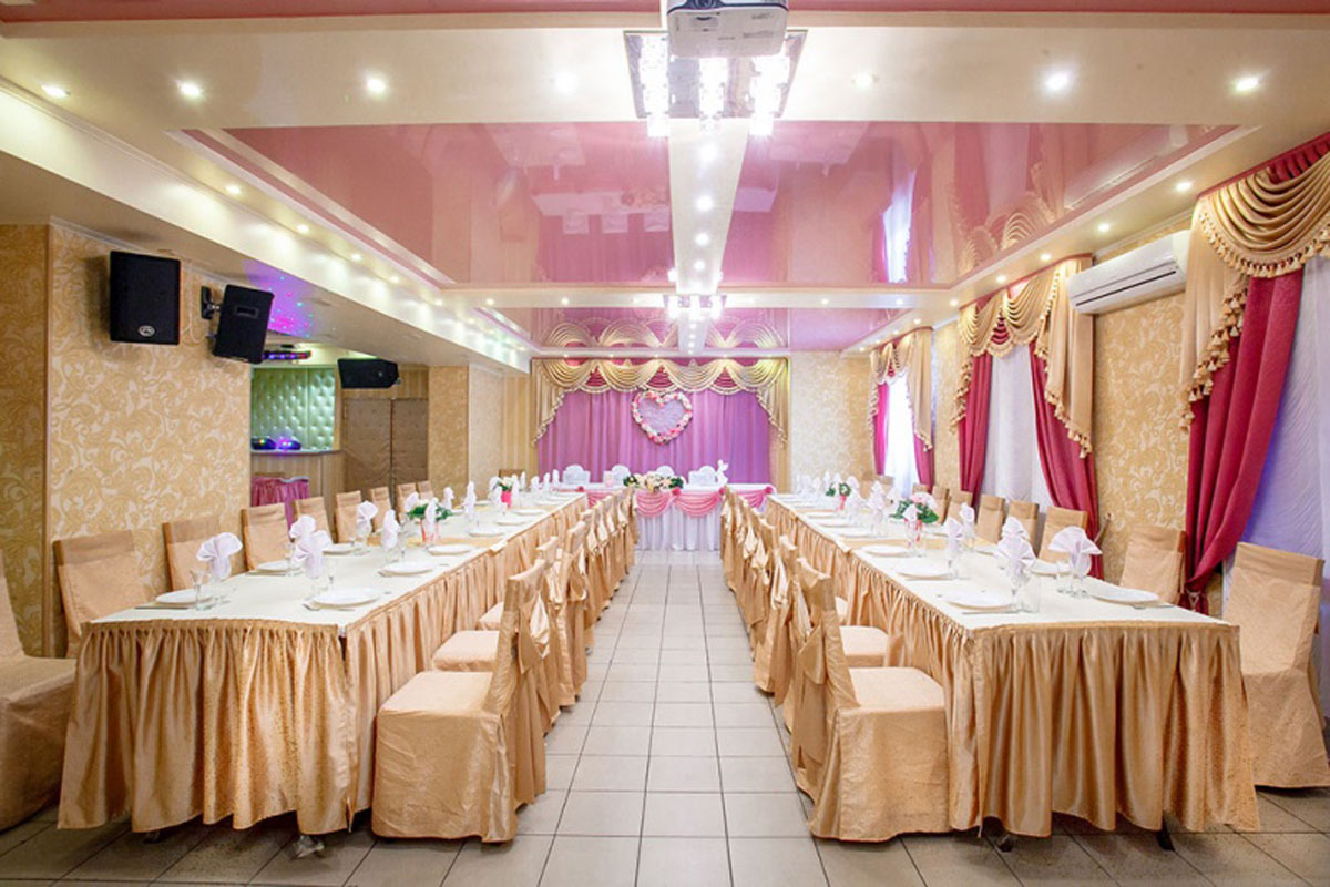 Основной зал — Белая роза