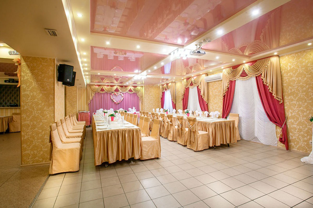 Основной зал — Белая роза