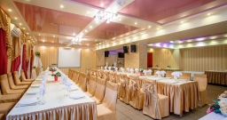 Основной зал