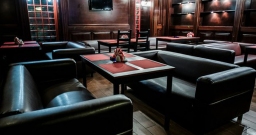 Основной зал