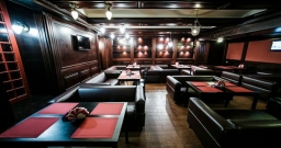 Основной зал